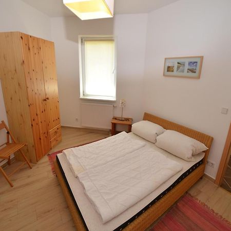 Apartment In Bohemian With Private Terrace Dolni Lanov Eksteriør billede
