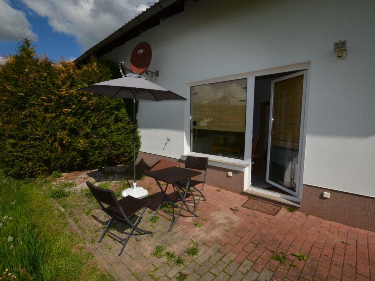 Apartment In Bohemian With Private Terrace Dolni Lanov Eksteriør billede